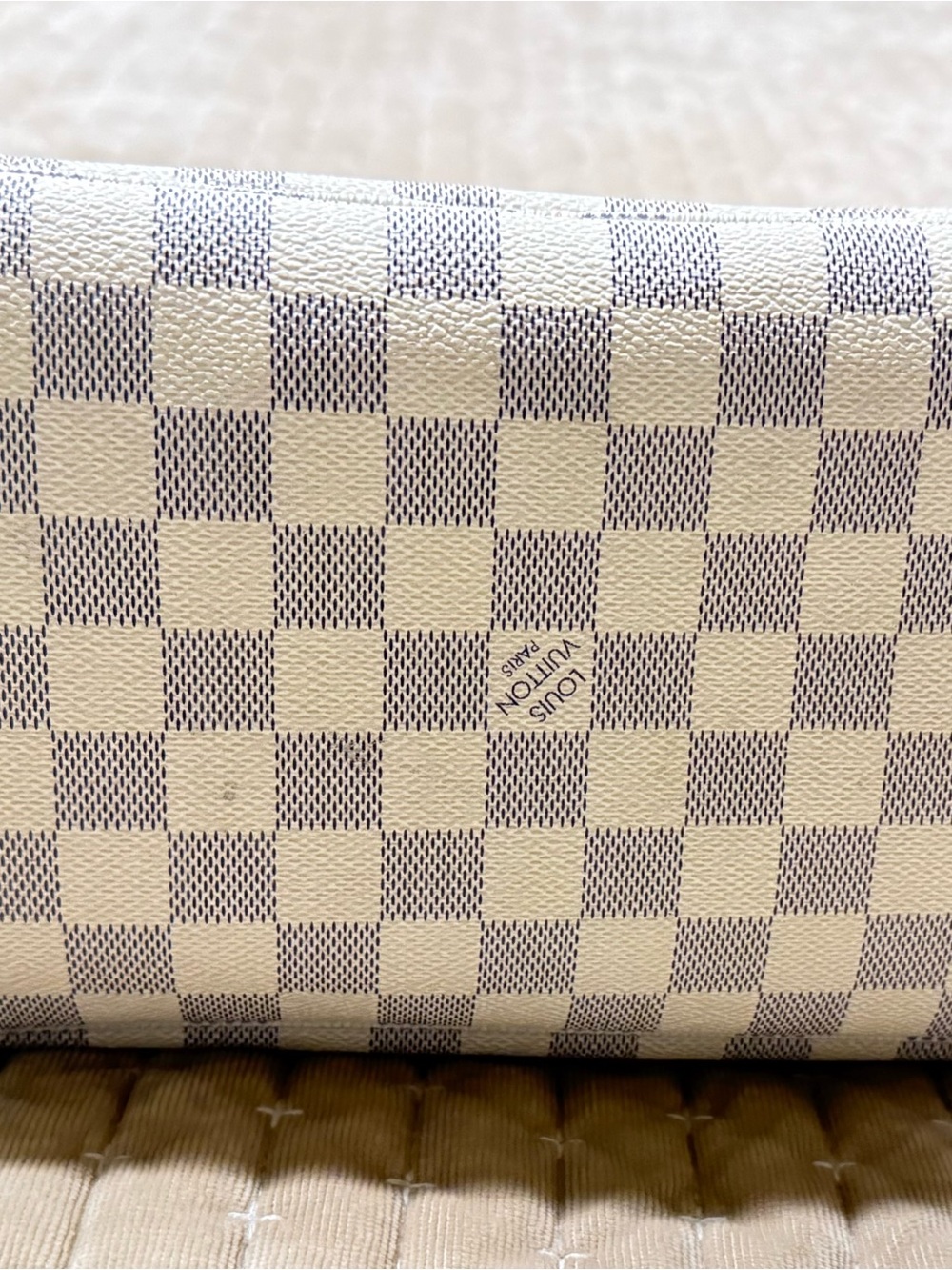 Louis Vuitton Damier Azur Canvas Neverfull Tote with Tan Trim - Picture 7 of 10